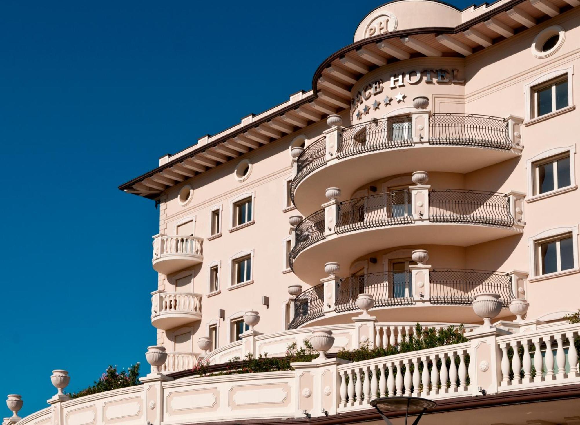 Palace Hotel Milano Marittima Kültér fotó